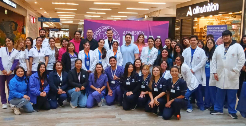 Más de un centenar de personas participó en feria gratuita de prevención y salud organizada por la Facultad de Medicina UCN